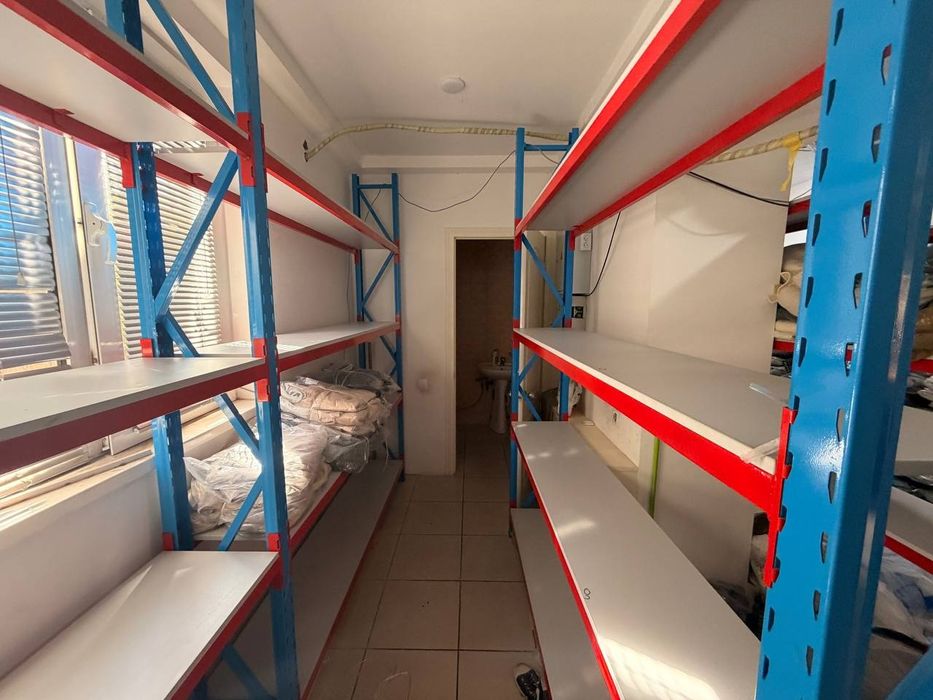 Аренда нежилого помещения. Метро Айбек. Площадь: 80 м² комнат 3