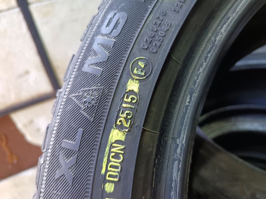 Anvelope MS iarna 225 50 17 uniroyal 2015 6mm