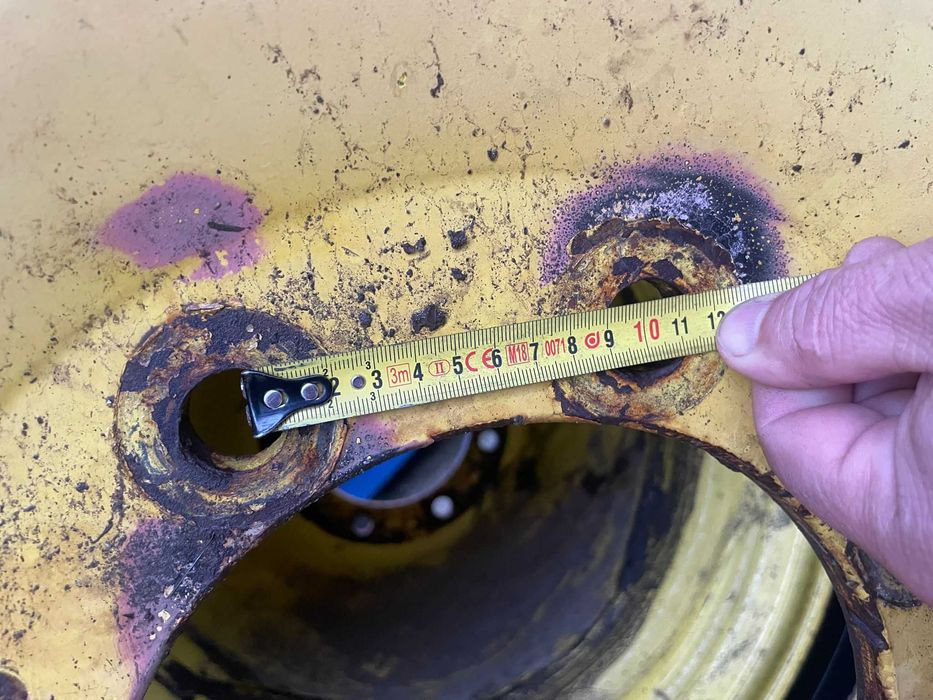 800/65r32 cu jante 24.5-32 Cauciucuri Radiale Sh pt Tractor Deutz Fahr