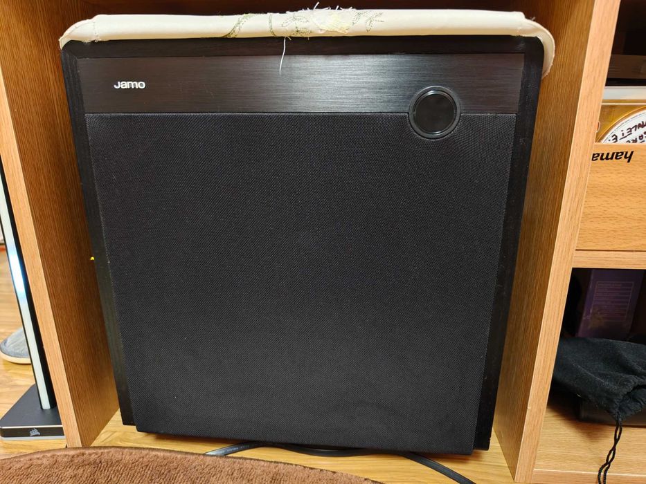 Subwofer Jamo SUB 660
