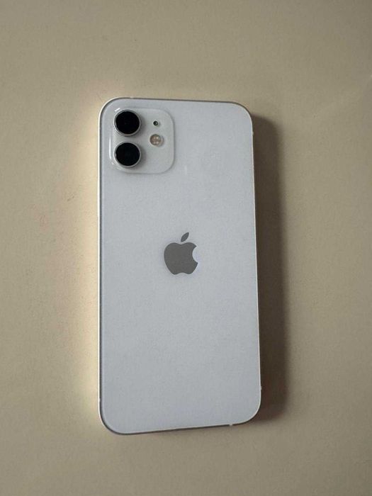 Iphone  12 in stare foarte buna