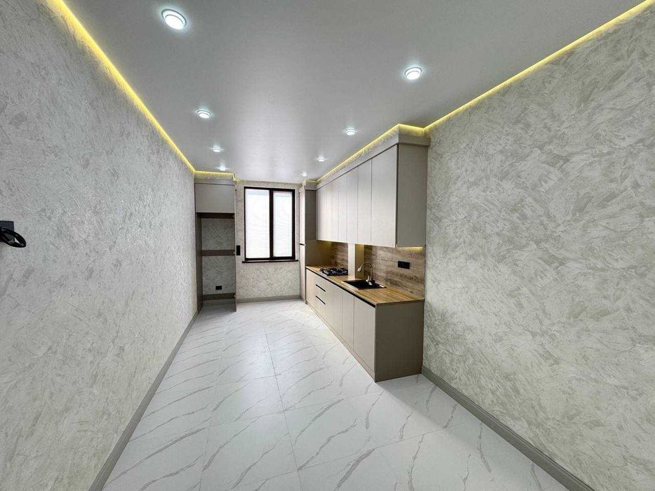 4 xonali kvartira sotuvda