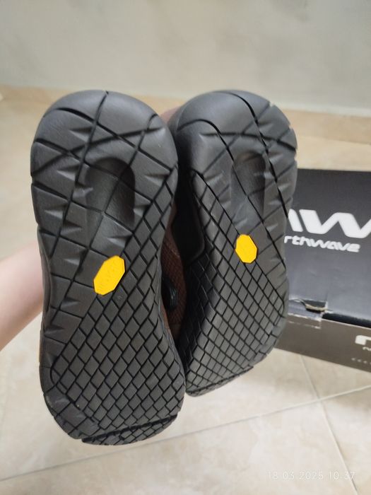Оригинални дамски обувки Gore-Tex