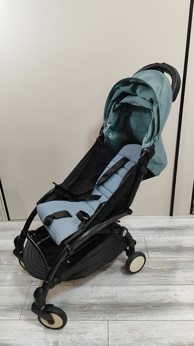 Продаю коляску YoYo в хорошем состоянии.