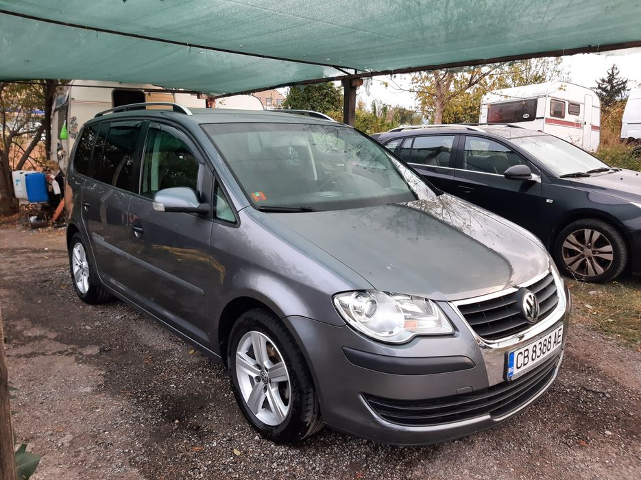 VW TOURAN 1.9 TDI-105к.с.-6 скорости  7- МЕСТЕН