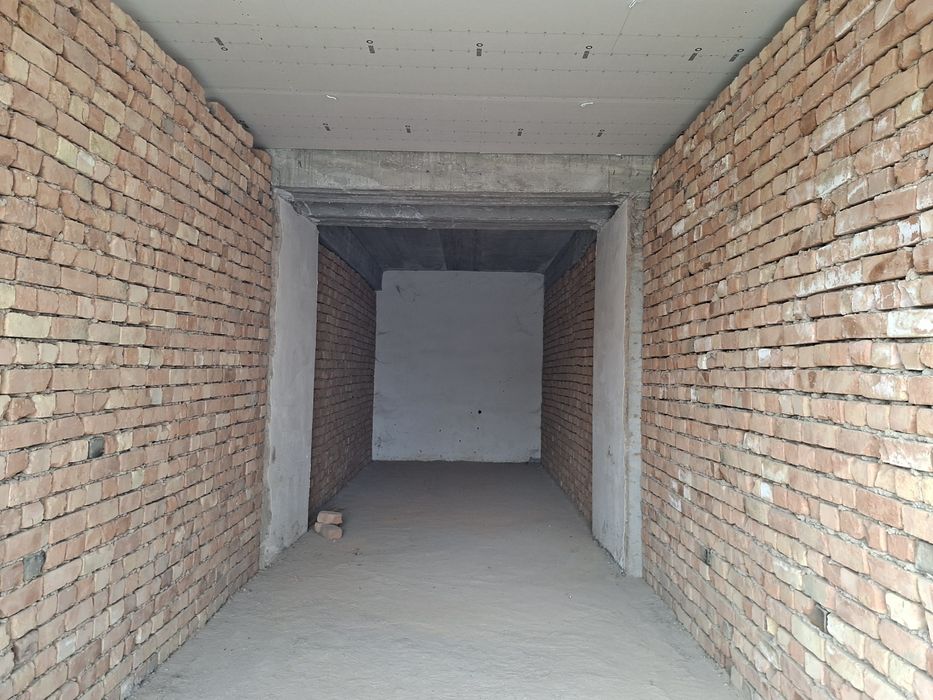 G'allaorol markazida Do'konlar va uylar sotuvi boshlandi