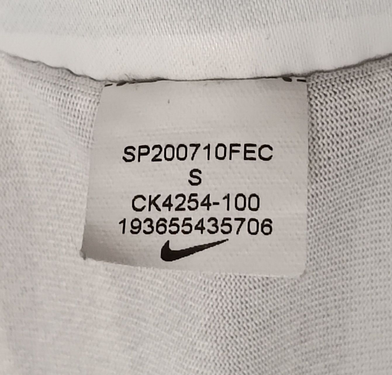 Nike DRI-FIT оригинална тениска S Найк спортна фланелка фитнес