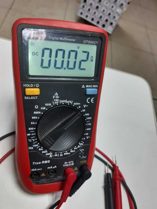 Продам мультиметр UNI-T UT890C+