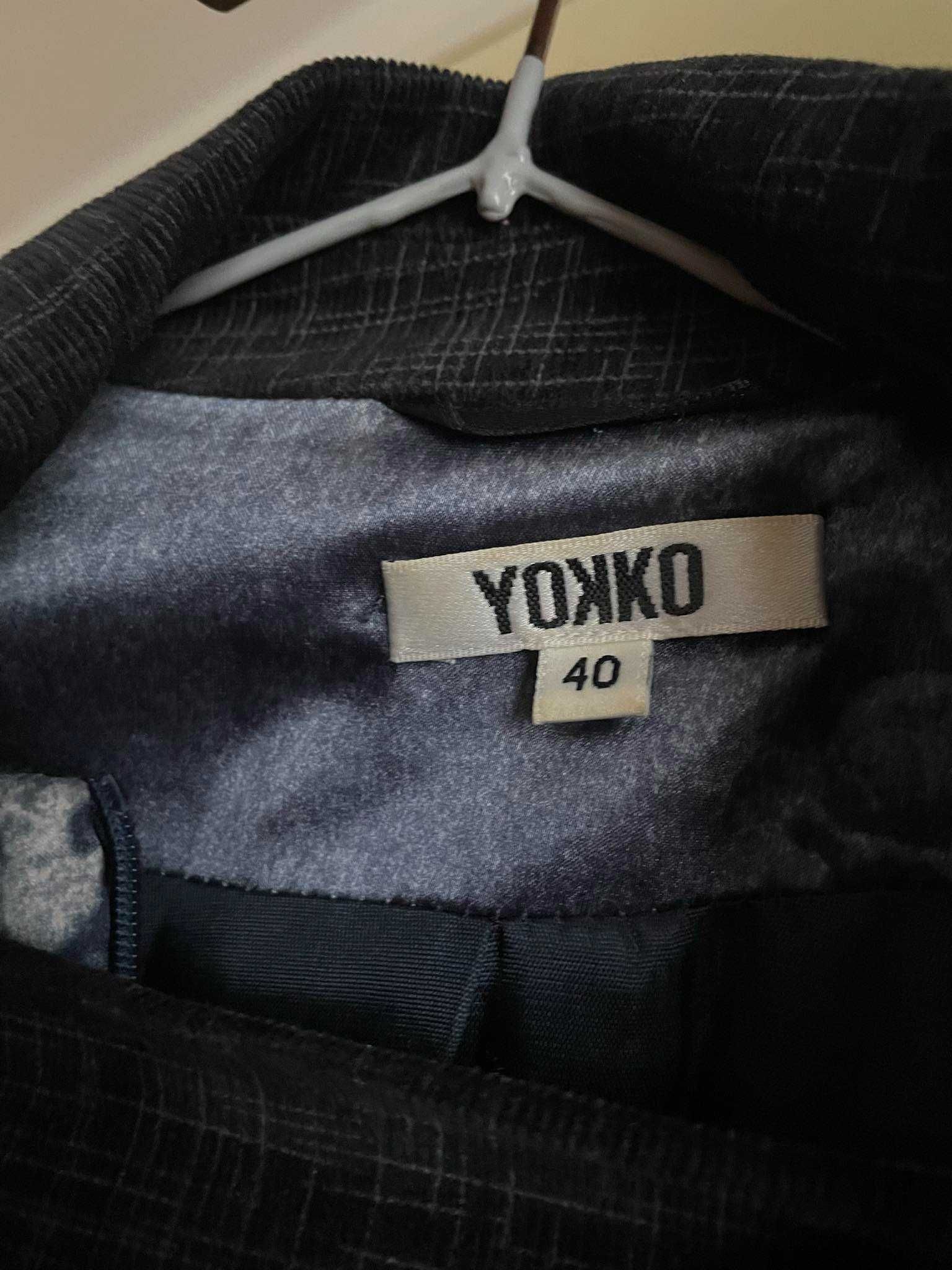 Costum Office Yakko sacou si fusta