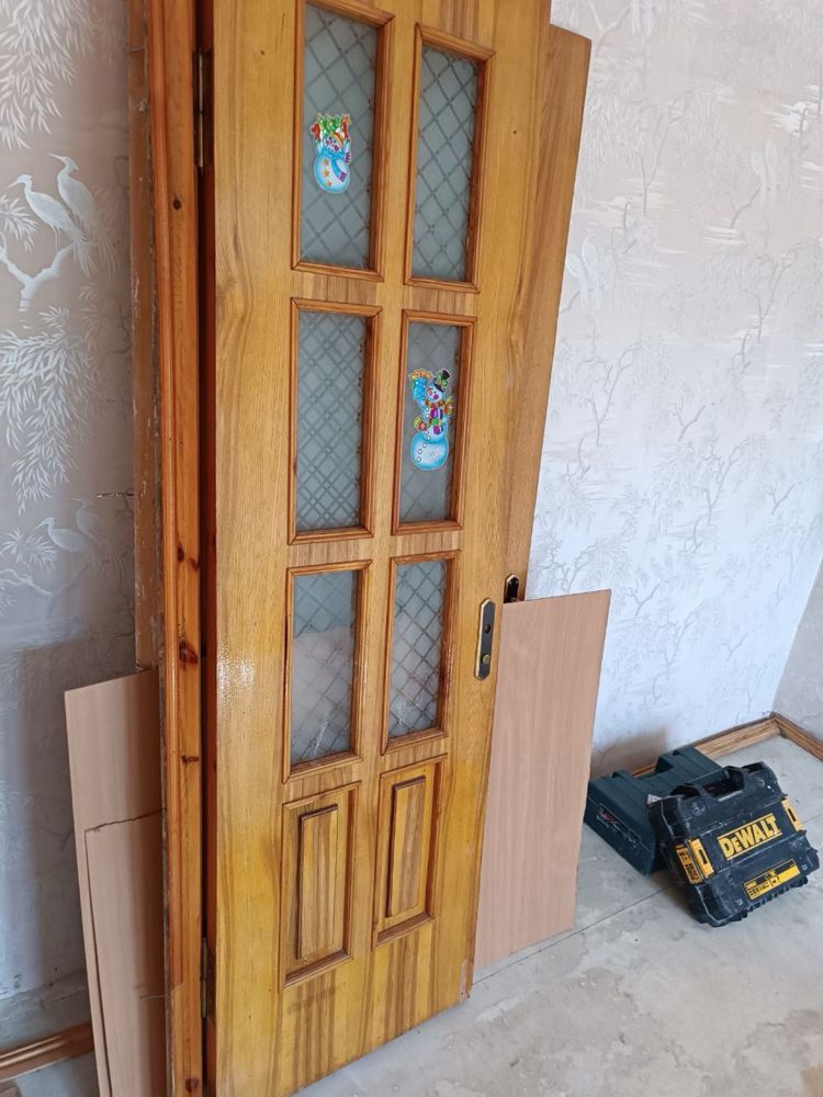 Деревянные двери