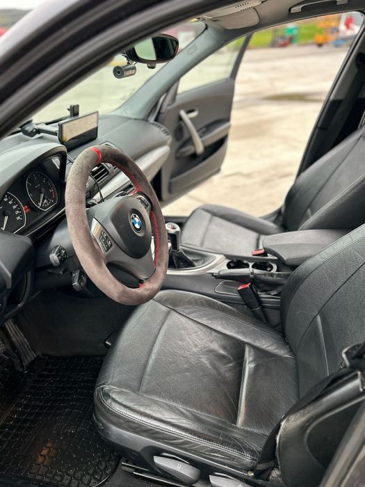 BMW  s e r i a 1