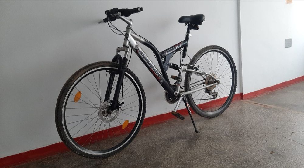 Bicicletă bărbătească, de vânzare