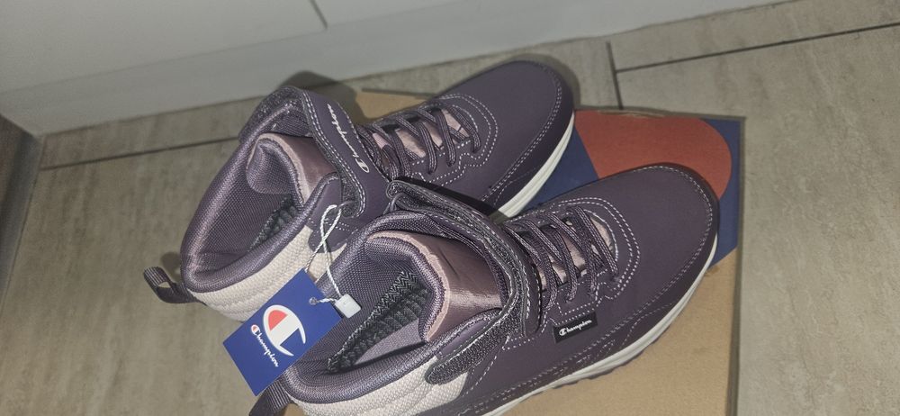 Чисто нови боти, номер 35