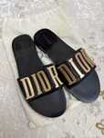 Оригинальные тапочки Dior