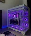 PC Gaming Ultra-High End |  R7 9800X3D RTX 5070Ti | Full White Build
