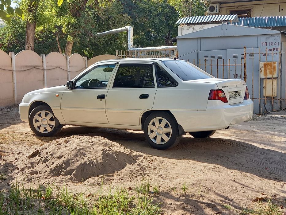 Нексия Донис 1.6 супер