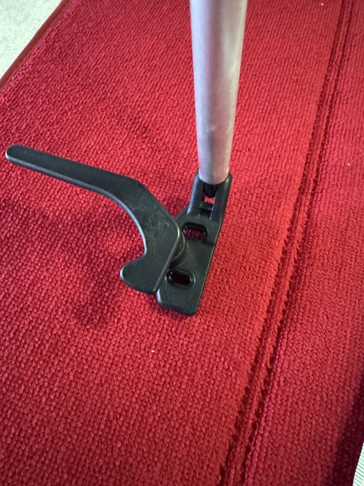 Амортисьори за прозорец на каравана