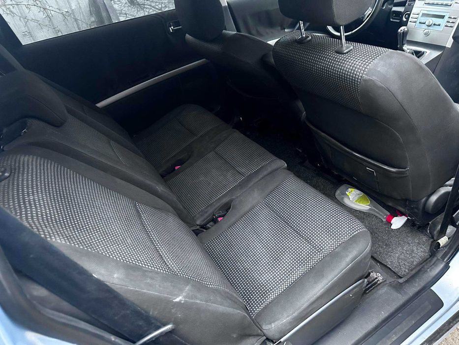 На Части Toyota Corolla Verso 2007г 2.2 D-Cat 177к.с