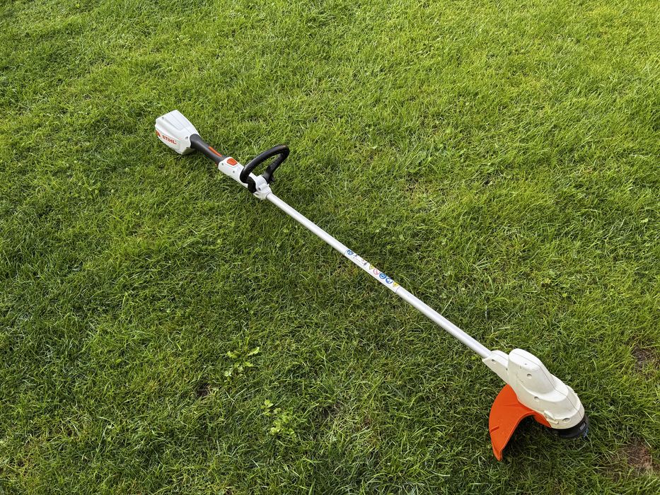 Motocoasa - Trimmer cu acumulator STIHL FSA 56