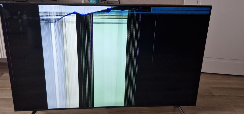 Продам сломанный телевизор Samsung