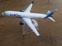 Macheta metalica de avion IndiGo (India) | Decoratie | Cadou