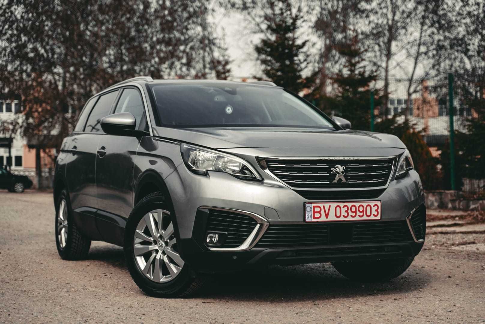 Peugeot 5008 1.2i Executive - Benzina - Manual - 131 hp