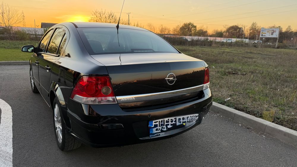 2009 opel astra sedan