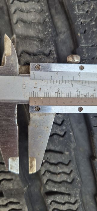 255 55 R18 iarna m+s  Nokian 6mm +  Debica 4mm