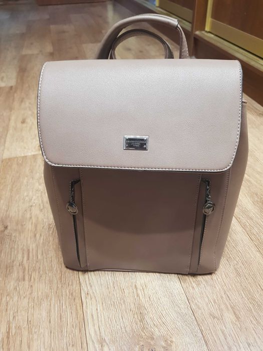 Рюкзак стильный новый