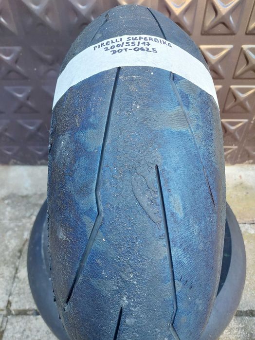 Гуми за мотор полуслик,pirelli supercorsa,metzeler,