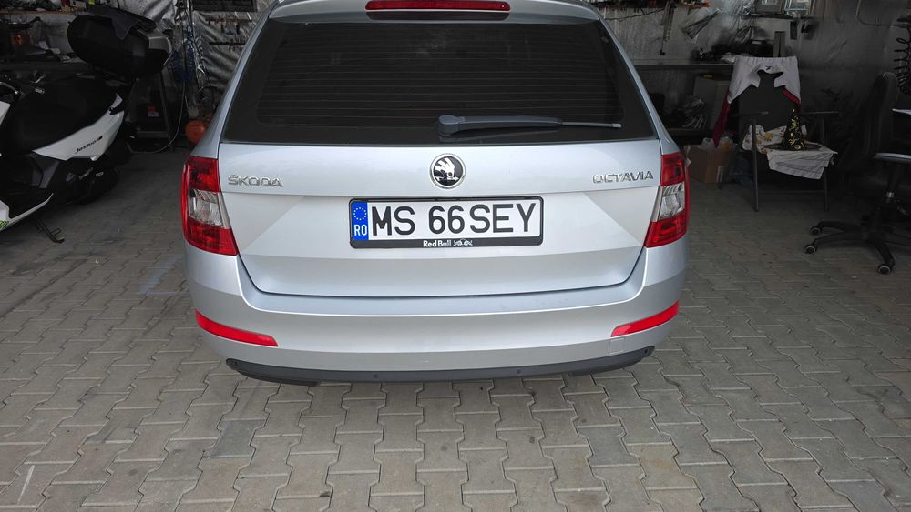 SKODAOctavia Combi 1.6 TDI DSG CUTIE GARANTIE+pornire motor din cheie