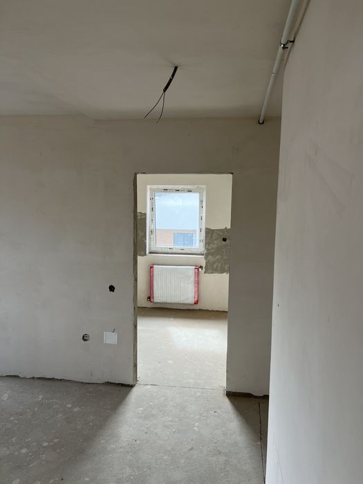 Vand apartament 3 camere 70 m floresti zina terra semifinisat bloc nou