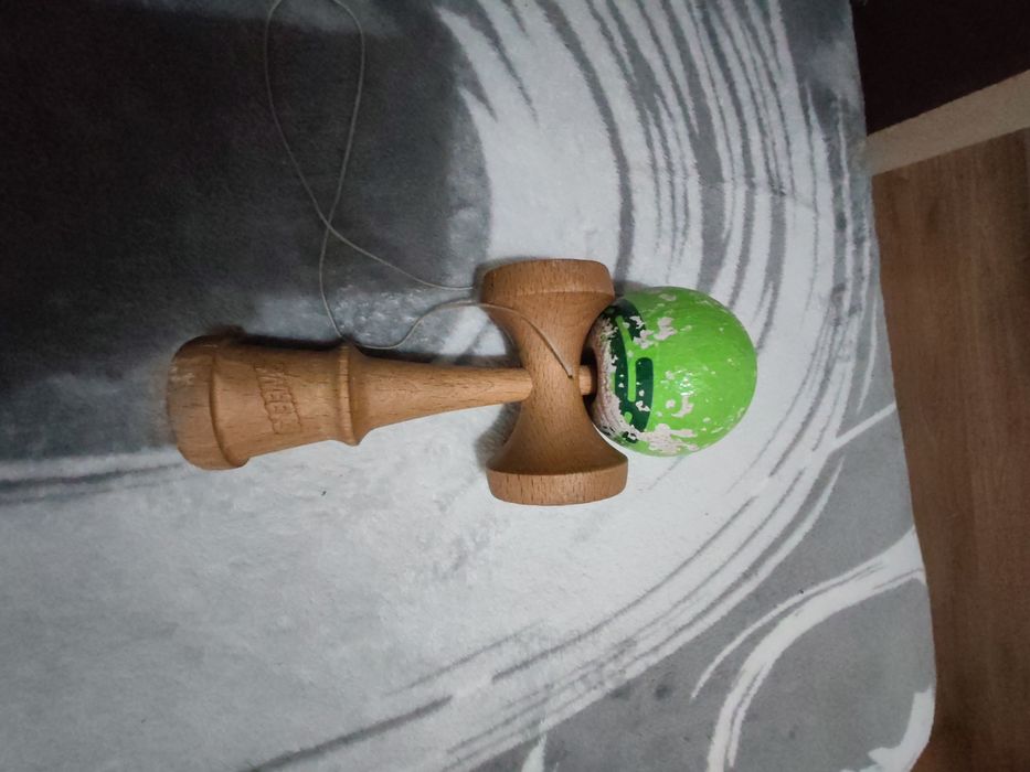 Kendama sweetd radar semnata de bisoi