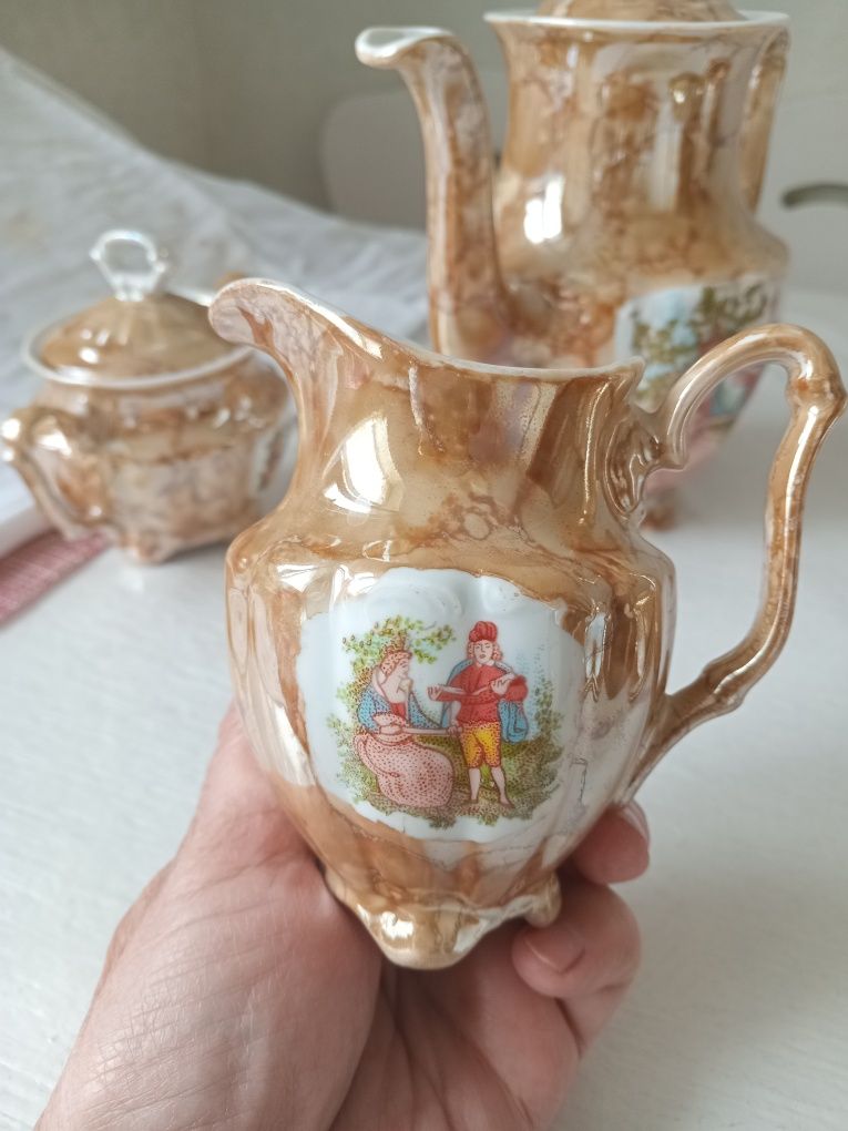 Продам кофейный сервиз "Модонна"