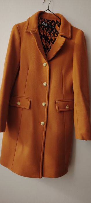 Палто от марката ZARA