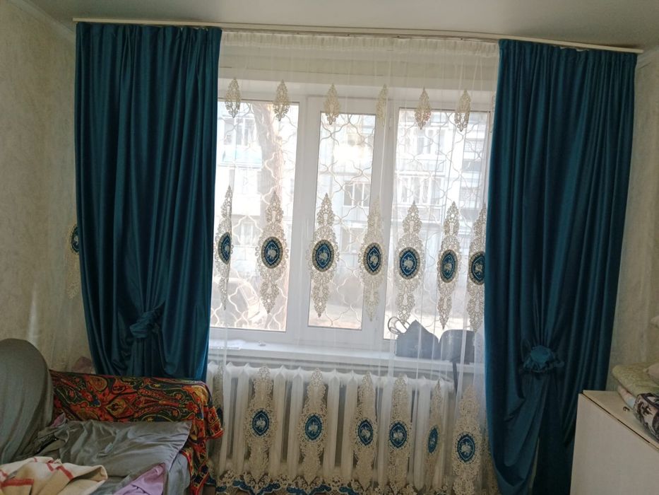 Продаю шторы, тюль - 3 метра. Живу на Юности, можете приехать