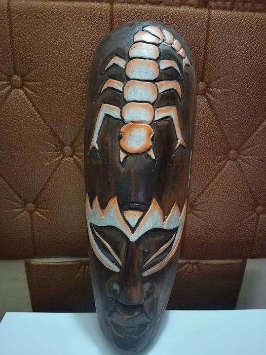 Маска за стена-дърворезба-30см.-2 модела