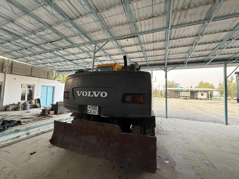 Volvo экскаватор 130 сотилади
