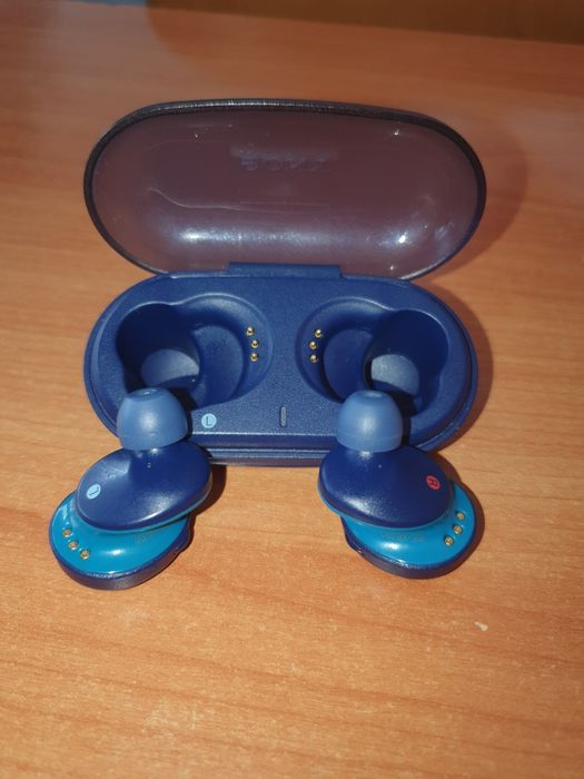 Casti wireless Sony WF-XB73.