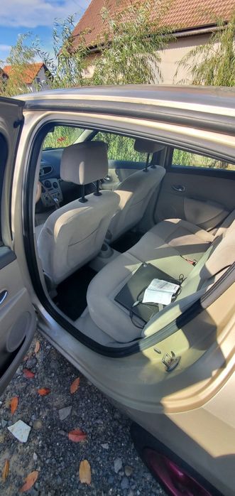 Vand Renault Clio 1.6 benzina