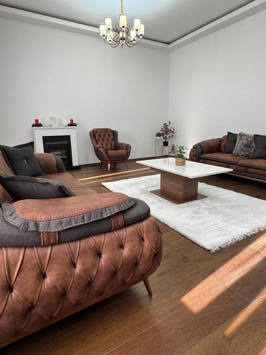 Apartament 3 camere ultracentral la casa de Inchiriat