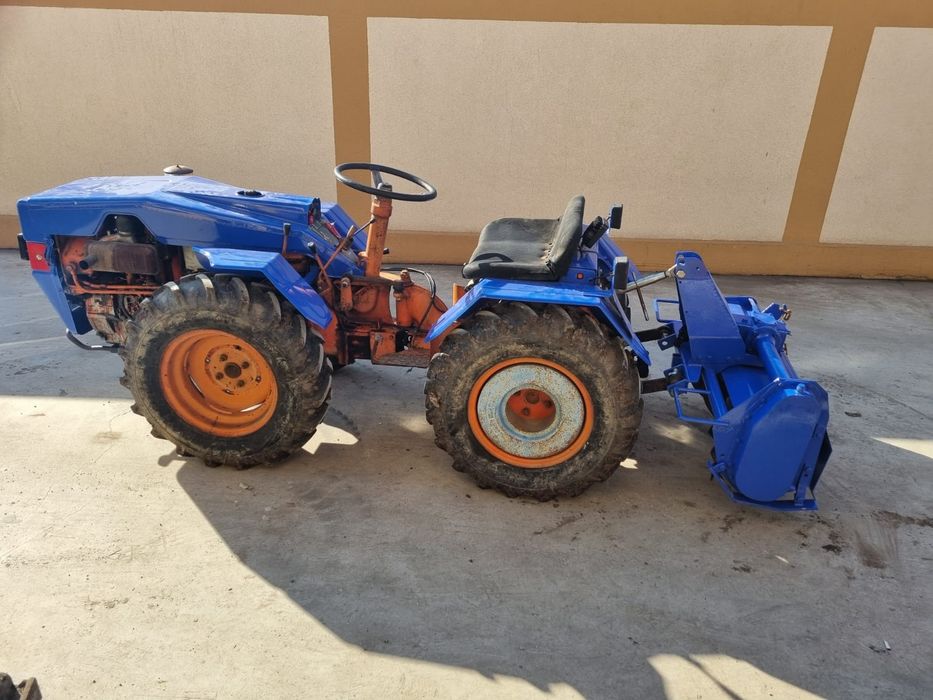 Tractoras pasquali 35 cai 4x4