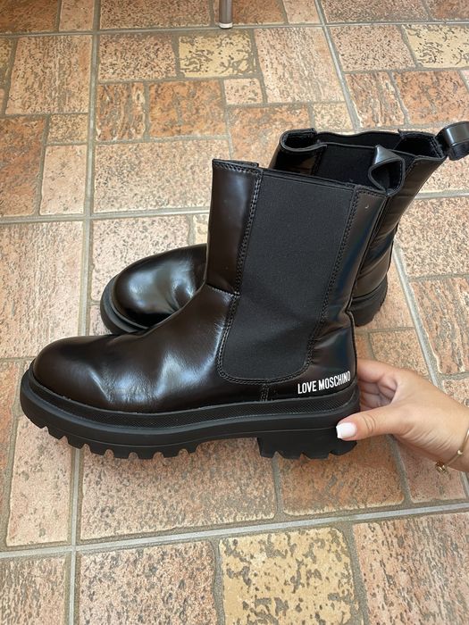 Кожени боти Love Moschino