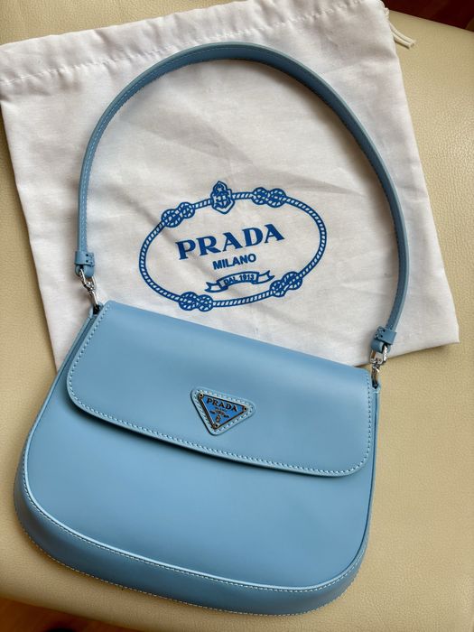 Малка чанта модел на Prada