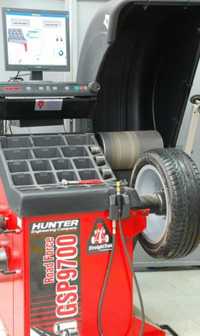 Баланс машина за гуми Hunter GSP9700 диагностична с валяк