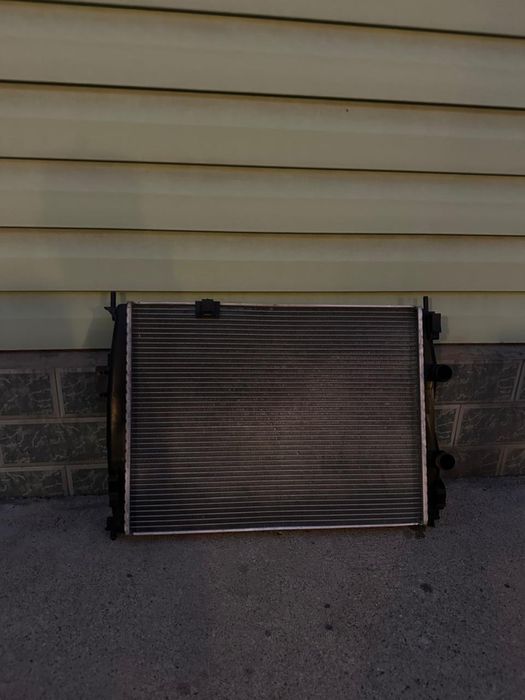 Радиатор охлаждения Nissan Qashqai J10