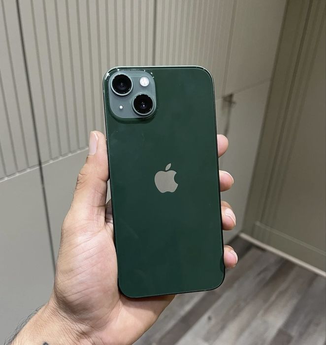 Продам iPhone 13 в хорошем состоянии