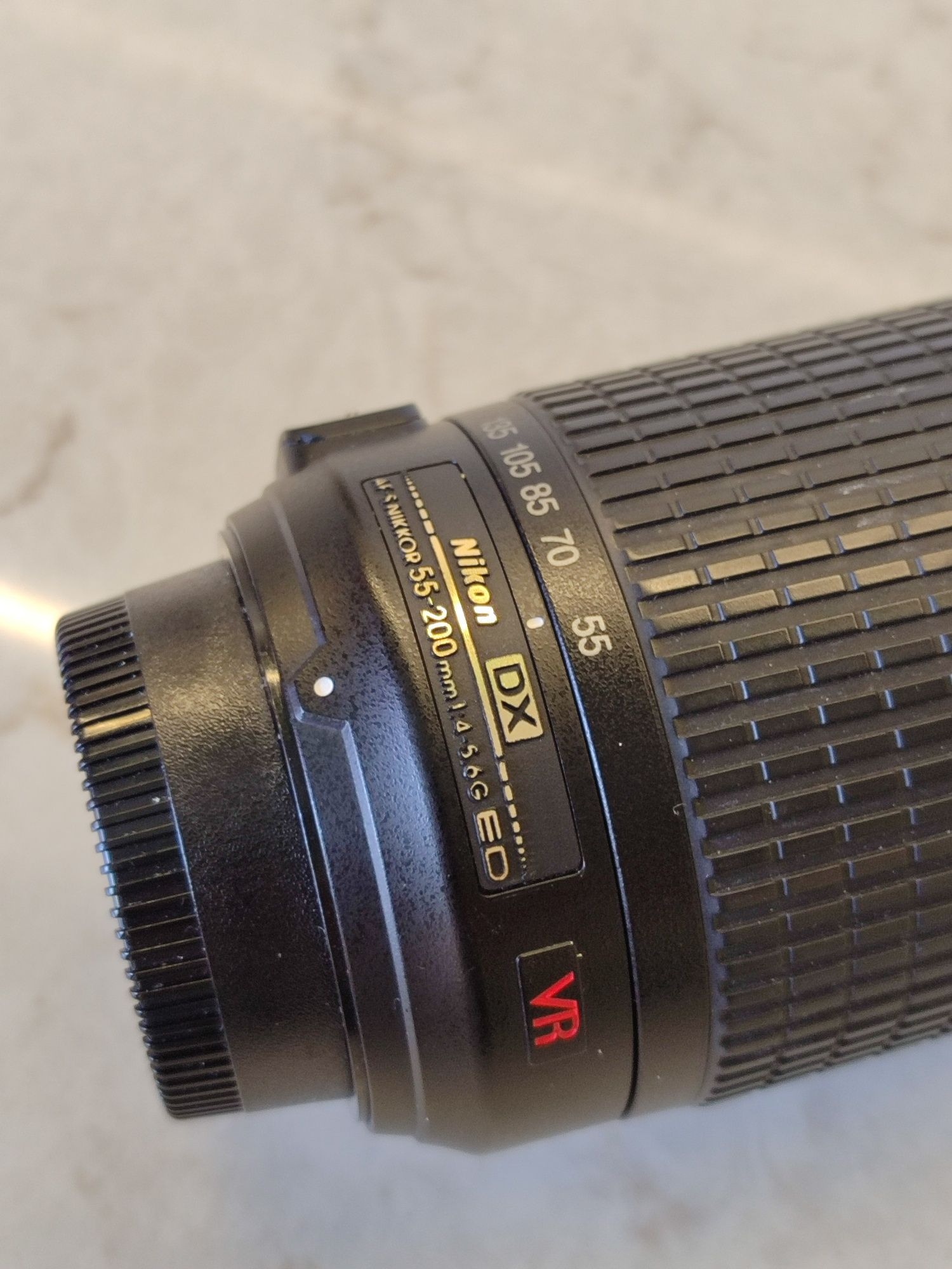 Продавам теле обектив Никон 55-200 f4-5,6