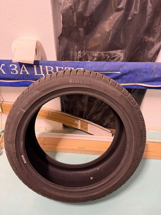 Pirelli Sotto Zero  225/45 R18 Зимна гума