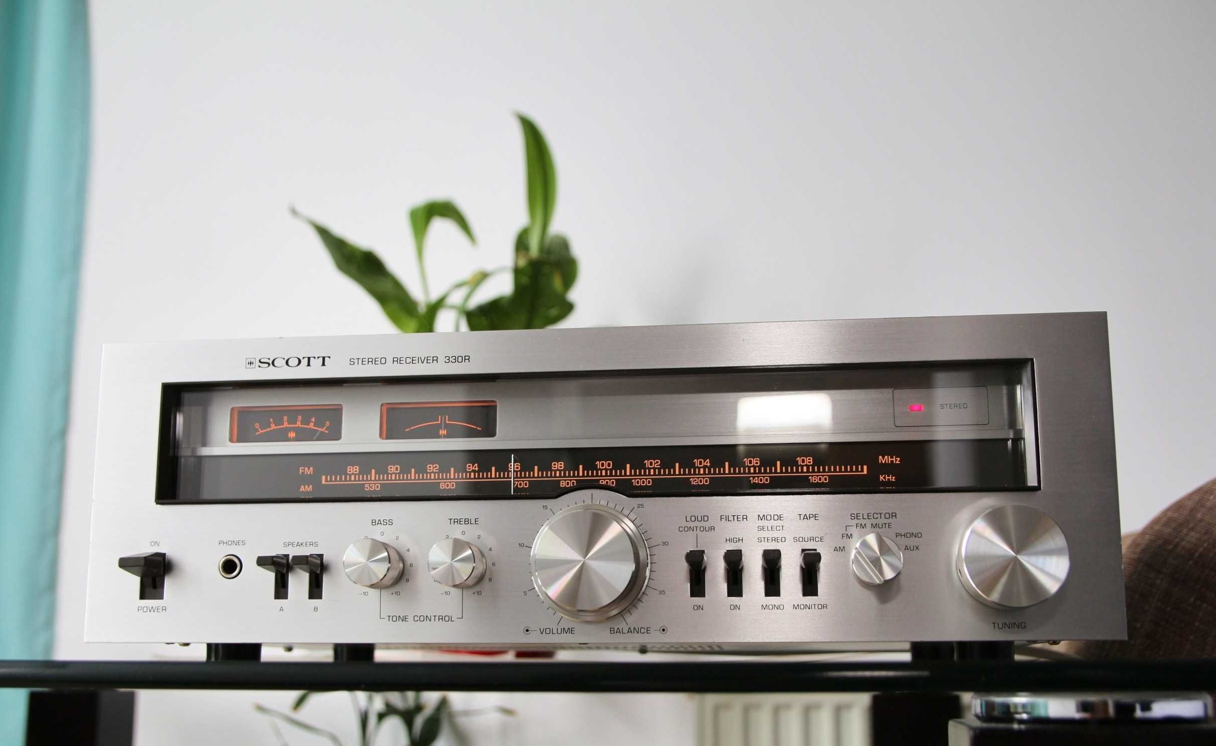 Scott 330 R amplificator cu radio